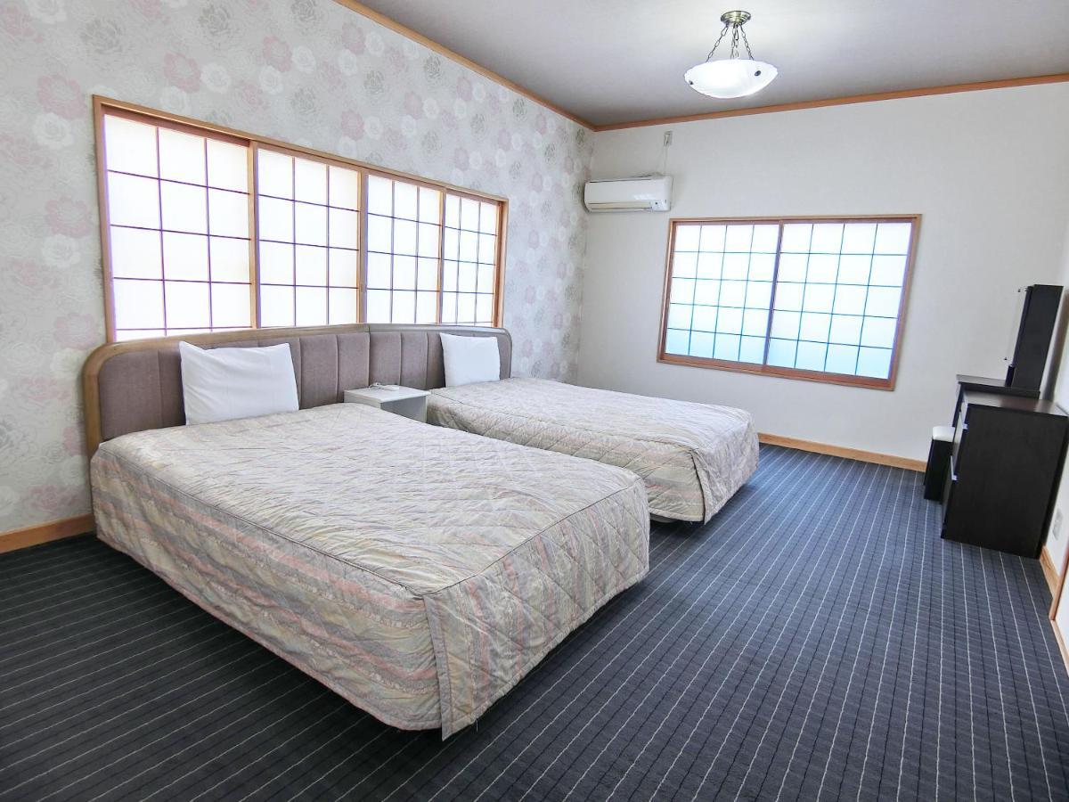 Yurakuan Miyazaki Hotel Exterior photo