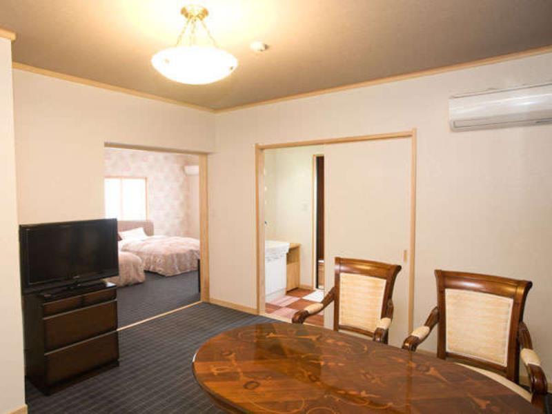 Yurakuan Miyazaki Hotel Exterior photo